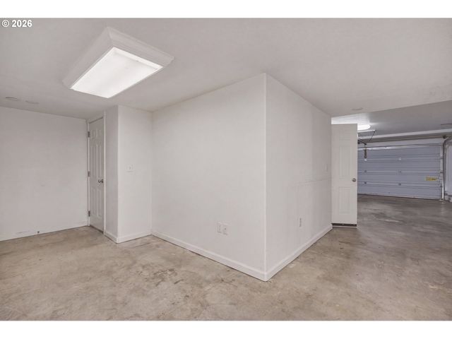 14771 Sw BEARD Rd 104, Beaverton, OR 97007