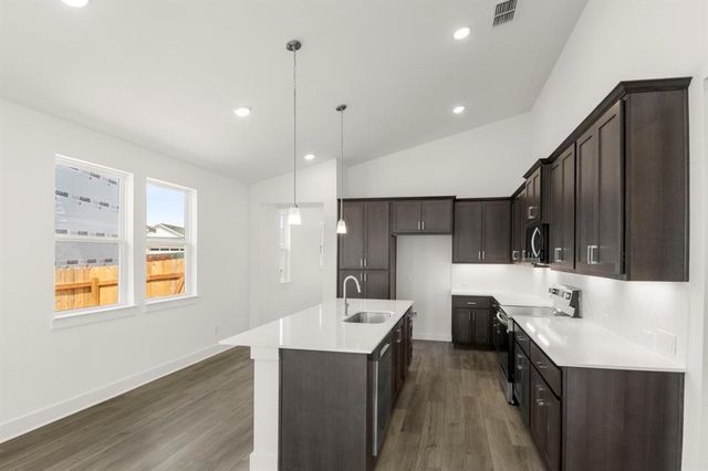 1012 Yaupon Holly DR, Georgetown, TX 78628