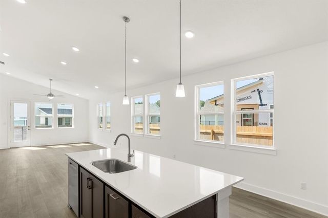 1012 Yaupon Holly DR, Georgetown, TX 78628