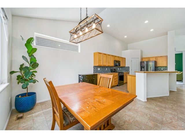 427 Pioneer Ln, Johnstown, CO 80534