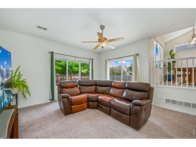 427 Pioneer Ln, Johnstown, CO 80534