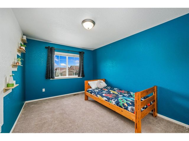 427 Pioneer Ln, Johnstown, CO 80534