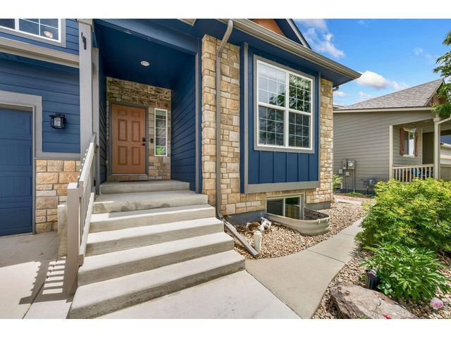 427 Pioneer Ln, Johnstown, CO 80534