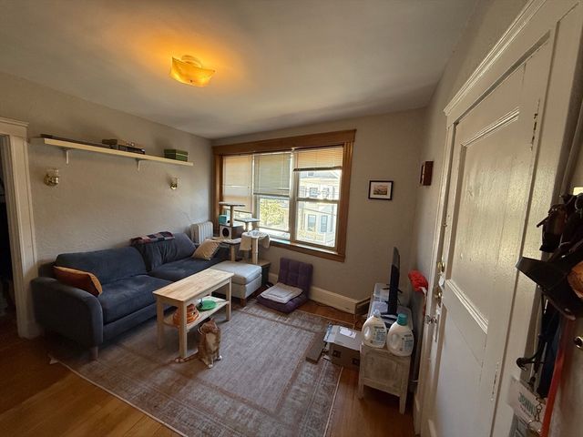 97 Hancock St 5, Cambridge, MA 02139