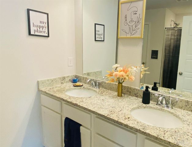 9845 Beulah Rd, Pensacola, FL 32526