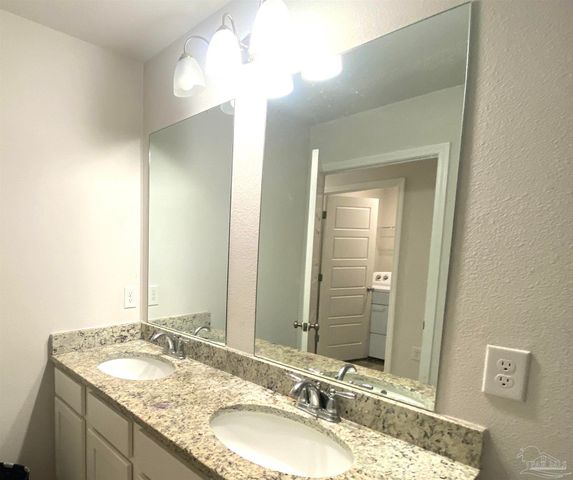 9845 Beulah Rd, Pensacola, FL 32526