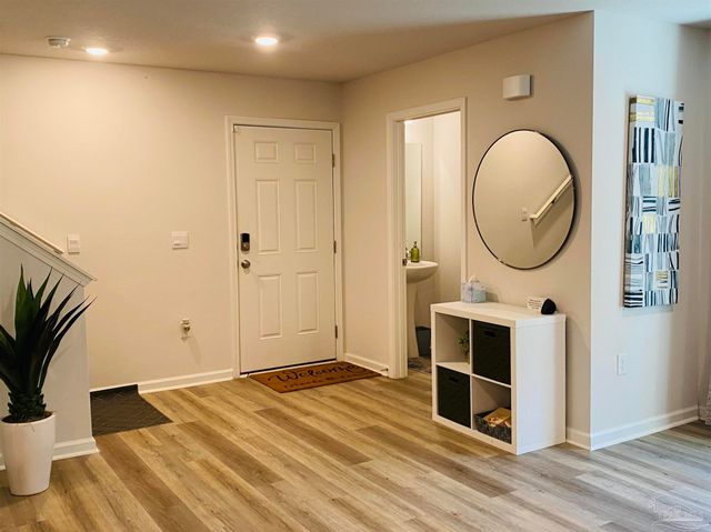 9845 Beulah Rd, Pensacola, FL 32526