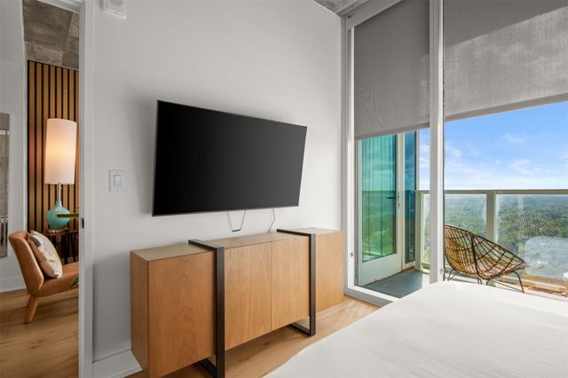 48 East Ave 2807, Austin, TX 78701