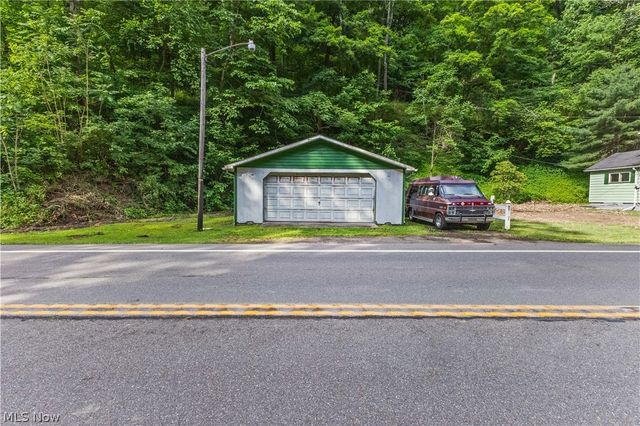 19112 State Route 152, Toronto, OH 43964