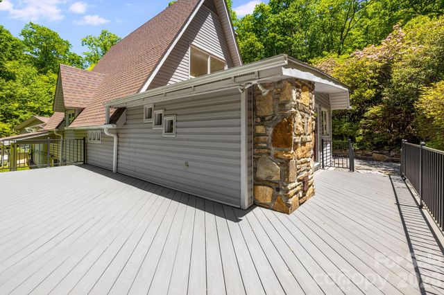 45 Echo Hills Drive, Fairview, NC 28730