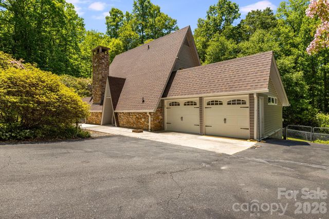 45 Echo Hills Drive, Fairview, NC 28730
