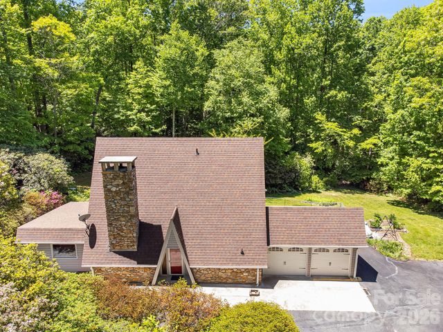 45 Echo Hills Drive, Fairview, NC 28730