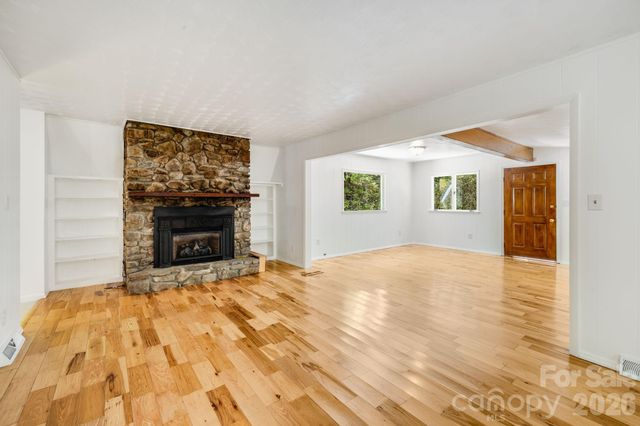 45 Echo Hills Drive, Fairview, NC 28730