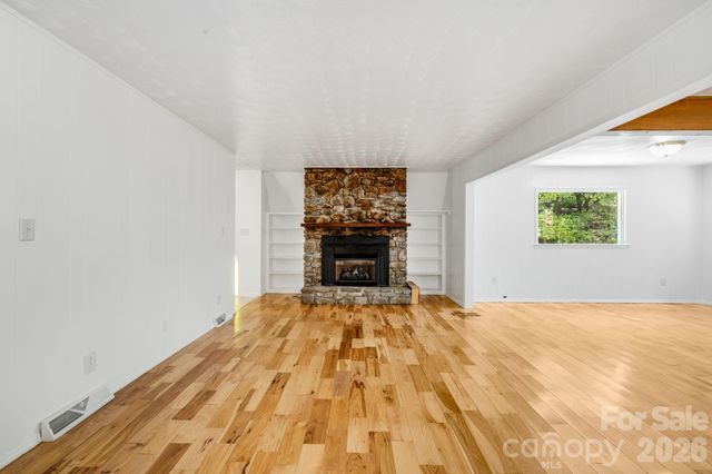 45 Echo Hills Drive, Fairview, NC 28730