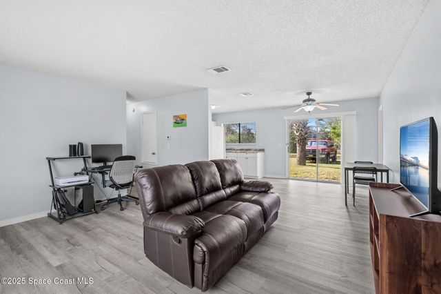 268 Melba Avenue NW, Palm Bay, FL 32907