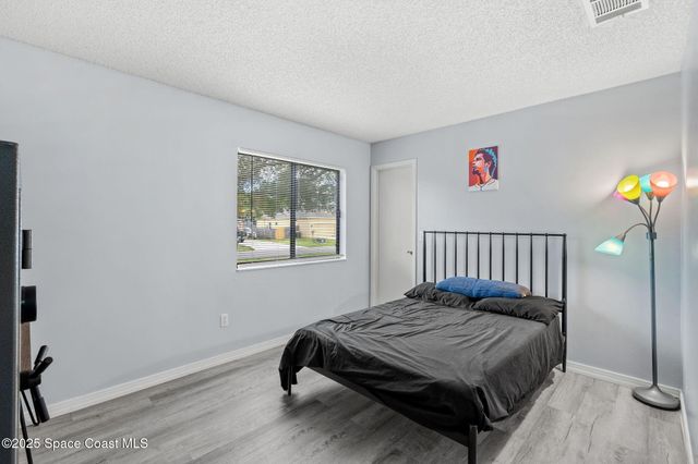 268 Melba Avenue NW, Palm Bay, FL 32907