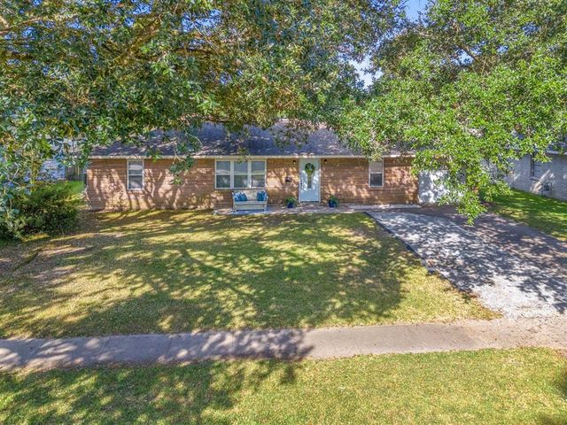 132 Lee Street, Lake Charles, LA 70605