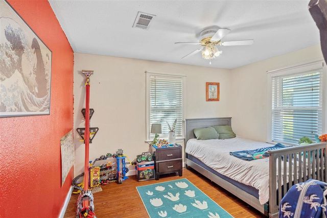 132 Lee Street, Lake Charles, LA 70605