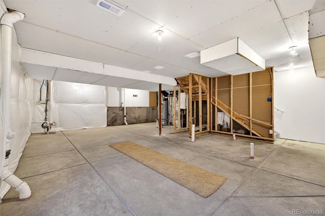 14801 E Poundstone Drive, Aurora, CO 80015