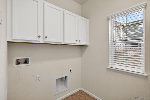 14801 E Poundstone Drive, Aurora, CO 80015