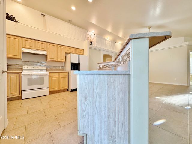 15774 S SAXON Road, Arizona City, AZ 85123