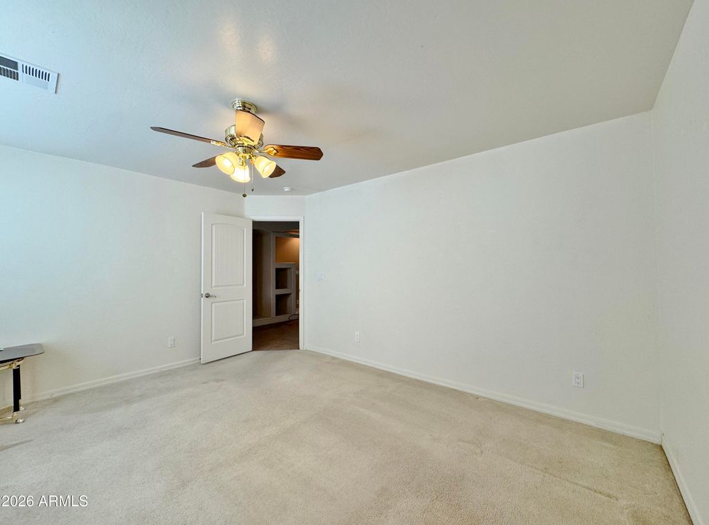 Image 32 of property listing at 15774 S SAXON Road, Arizona City, AZ 85123