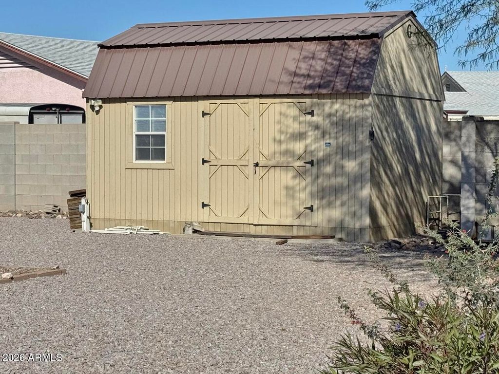 Image 46 of property listing at 15774 S SAXON Road, Arizona City, AZ 85123