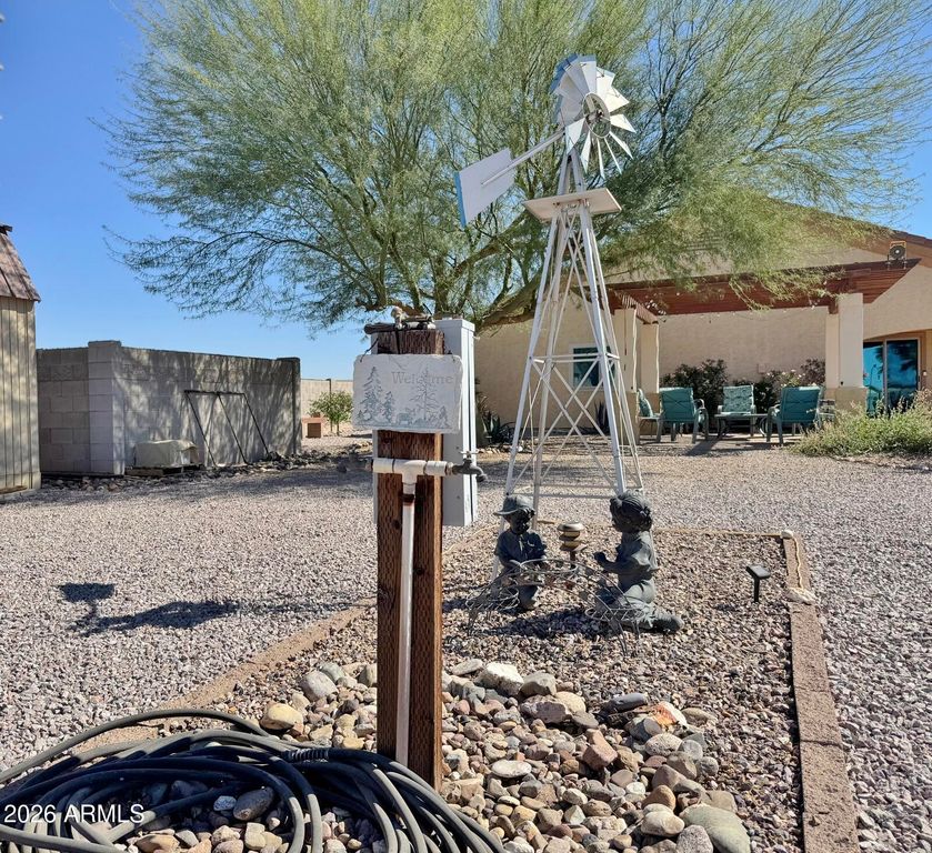 Image 51 of property listing at 15774 S SAXON Road, Arizona City, AZ 85123