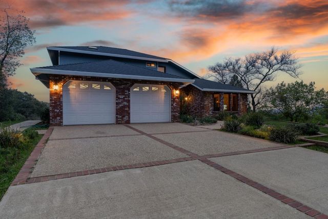 13090 Trent Way, Jackson, CA 95642