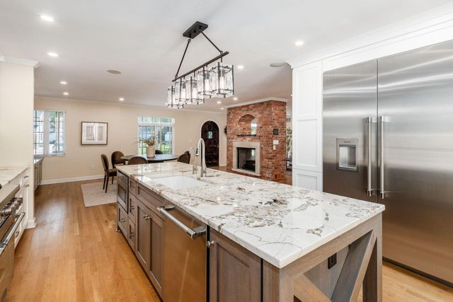 3719 Olentangy Boulevard, Columbus, OH 43214