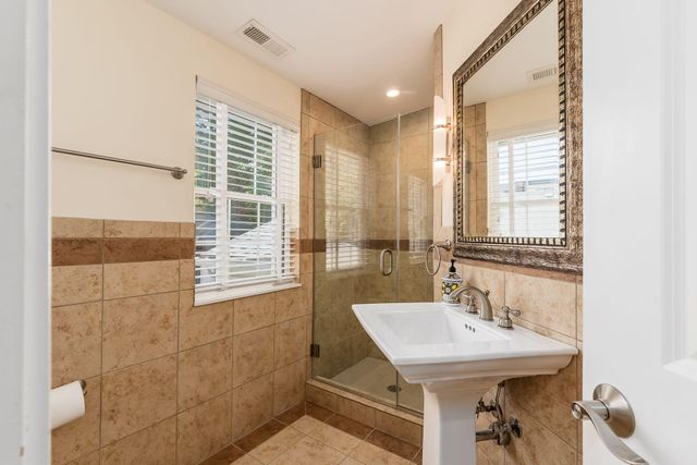 3719 Olentangy Boulevard, Columbus, OH 43214