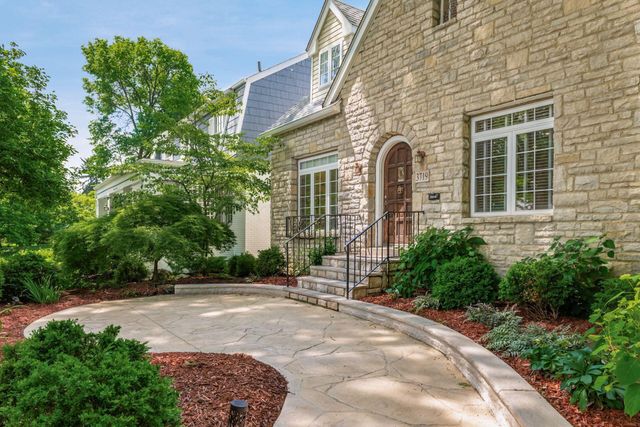 3719 Olentangy Boulevard, Columbus, OH 43214