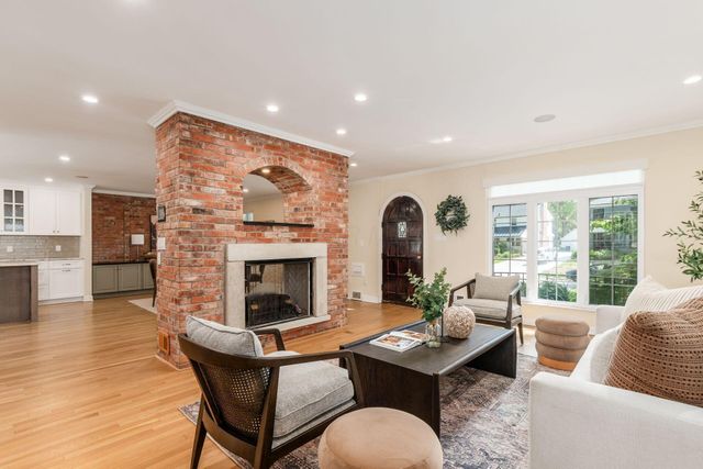 3719 Olentangy Boulevard, Columbus, OH 43214