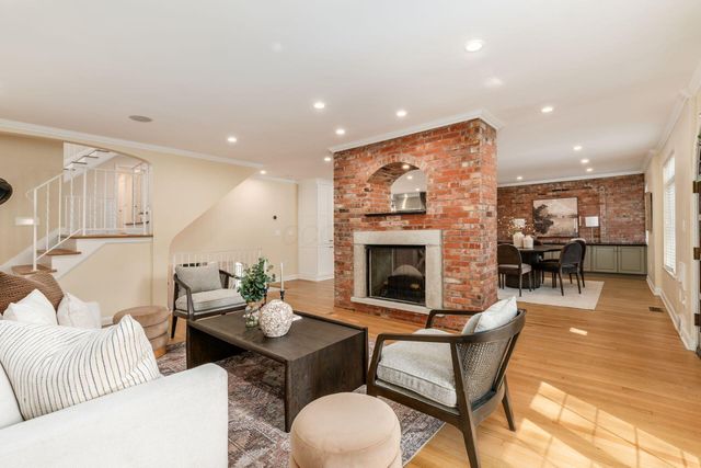 3719 Olentangy Boulevard, Columbus, OH 43214