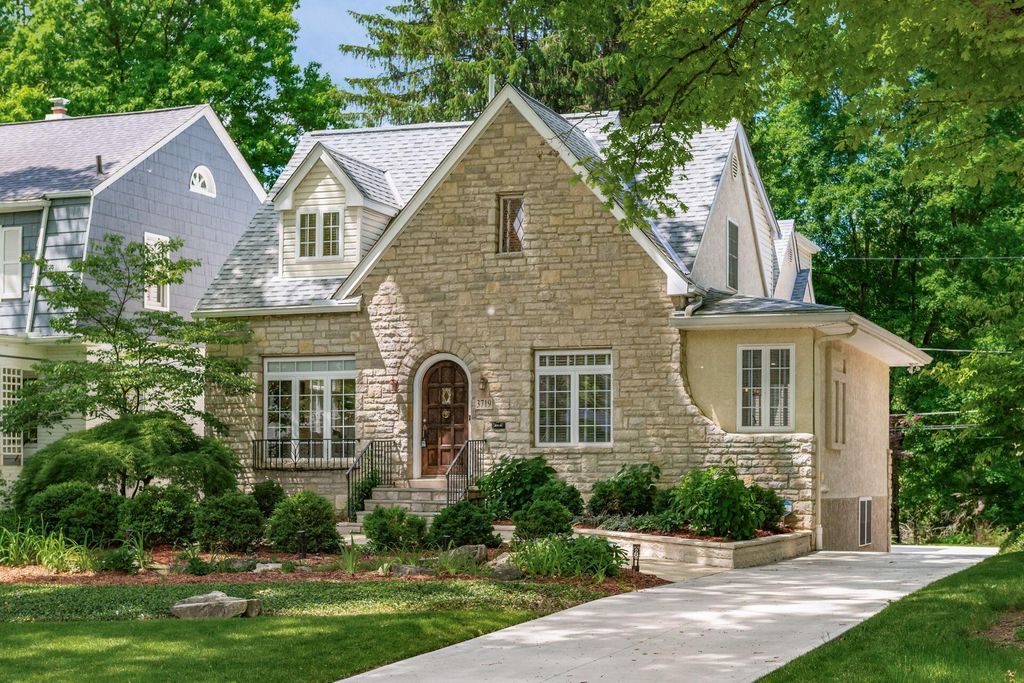 3719 Olentangy Boulevard, Columbus, OH 43214