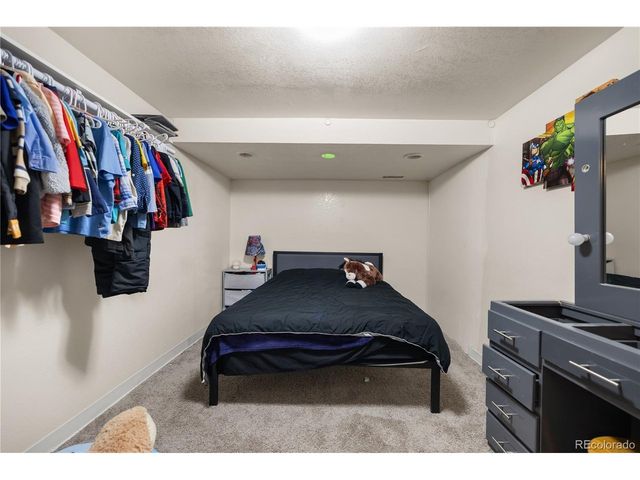 1093 S Holland St, Lakewood, CO 80226