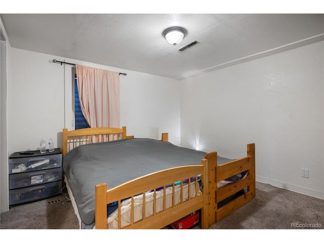 1093 S Holland St, Lakewood, CO 80226