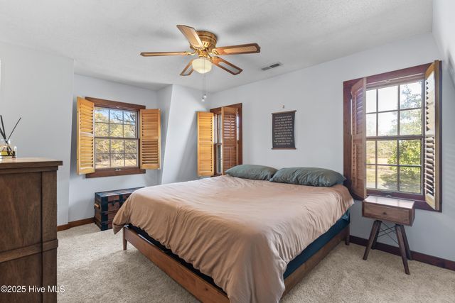 229 Treehaven Lane, Jacksonville, NC 28540