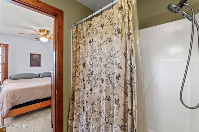 229 Treehaven Lane, Jacksonville, NC 28540