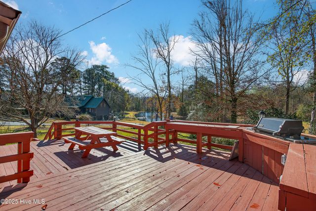 229 Treehaven Lane, Jacksonville, NC 28540