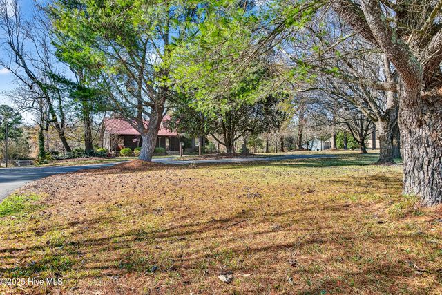 229 Treehaven Lane, Jacksonville, NC 28540