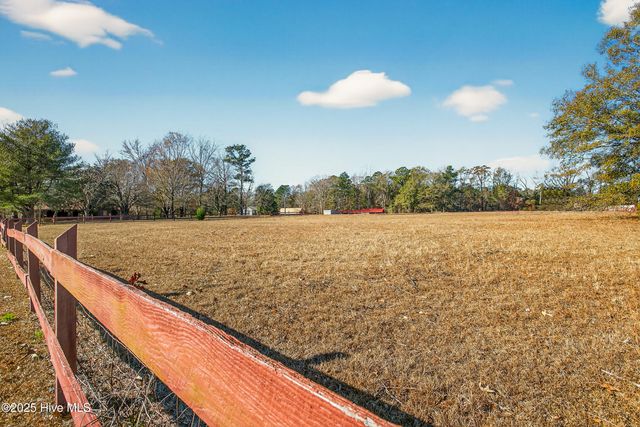 229 Treehaven Lane, Jacksonville, NC 28540