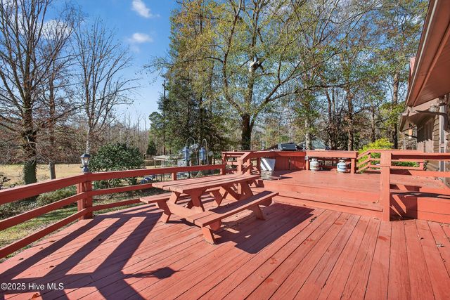 229 Treehaven Lane, Jacksonville, NC 28540