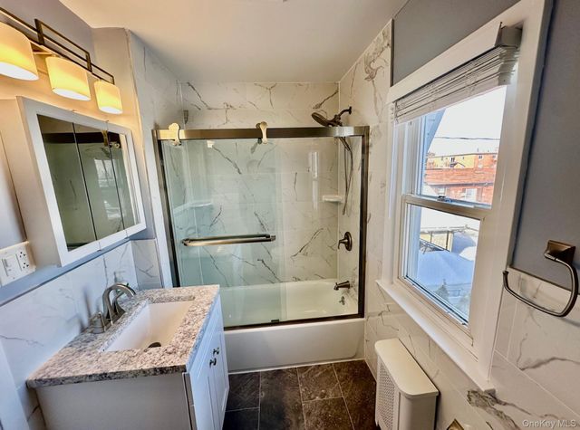 10 Vernon Avenue 2, Rockville Centre, NY 11570