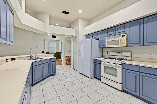 3907 LOCKRIDGE DRIVE, Land O Lakes, FL 34638
