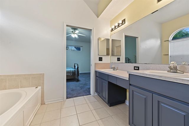 3907 LOCKRIDGE DRIVE, Land O Lakes, FL 34638