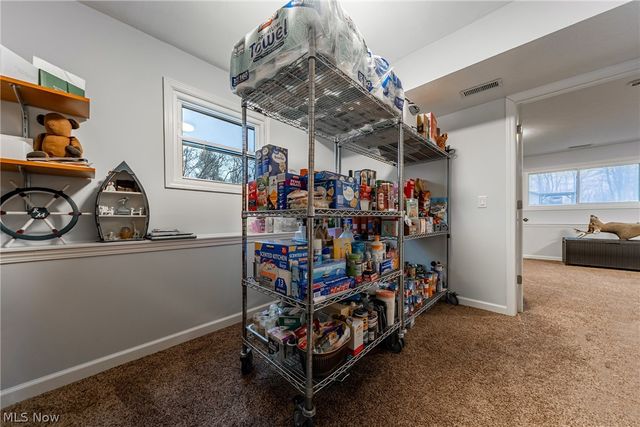 7791 Ridge Road, Parma, OH 44129