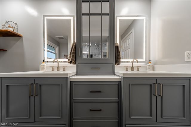 7791 Ridge Road, Parma, OH 44129