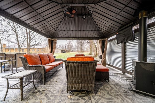 7791 Ridge Road, Parma, OH 44129