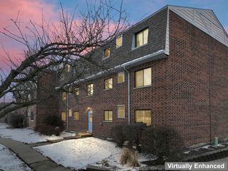 3250 Sanders Road 10C, Northbrook, IL 60062